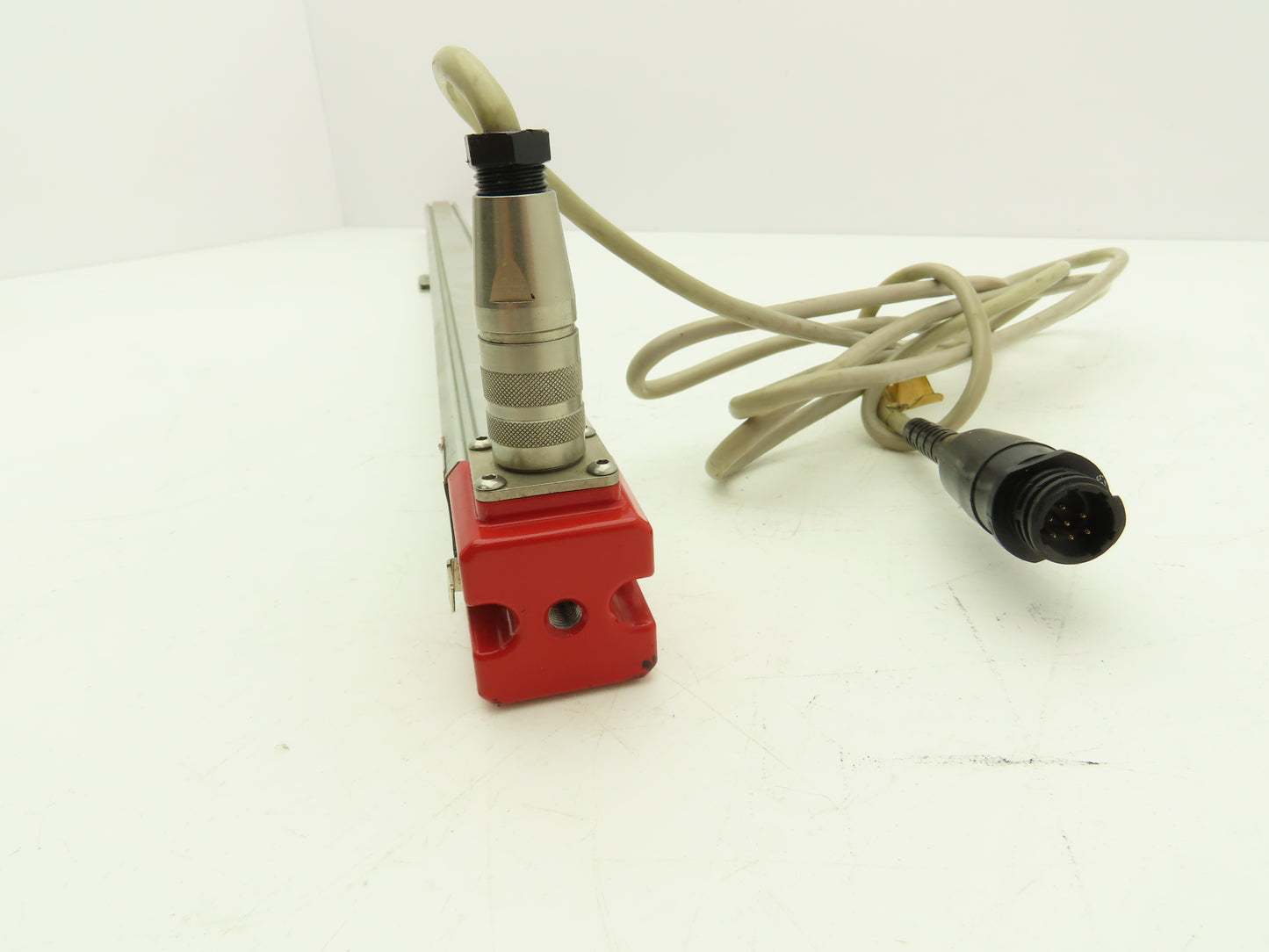 MTS Temposonics ERS0285UD601V0 Linear Transducer Position Sensor 28.5" Stroke