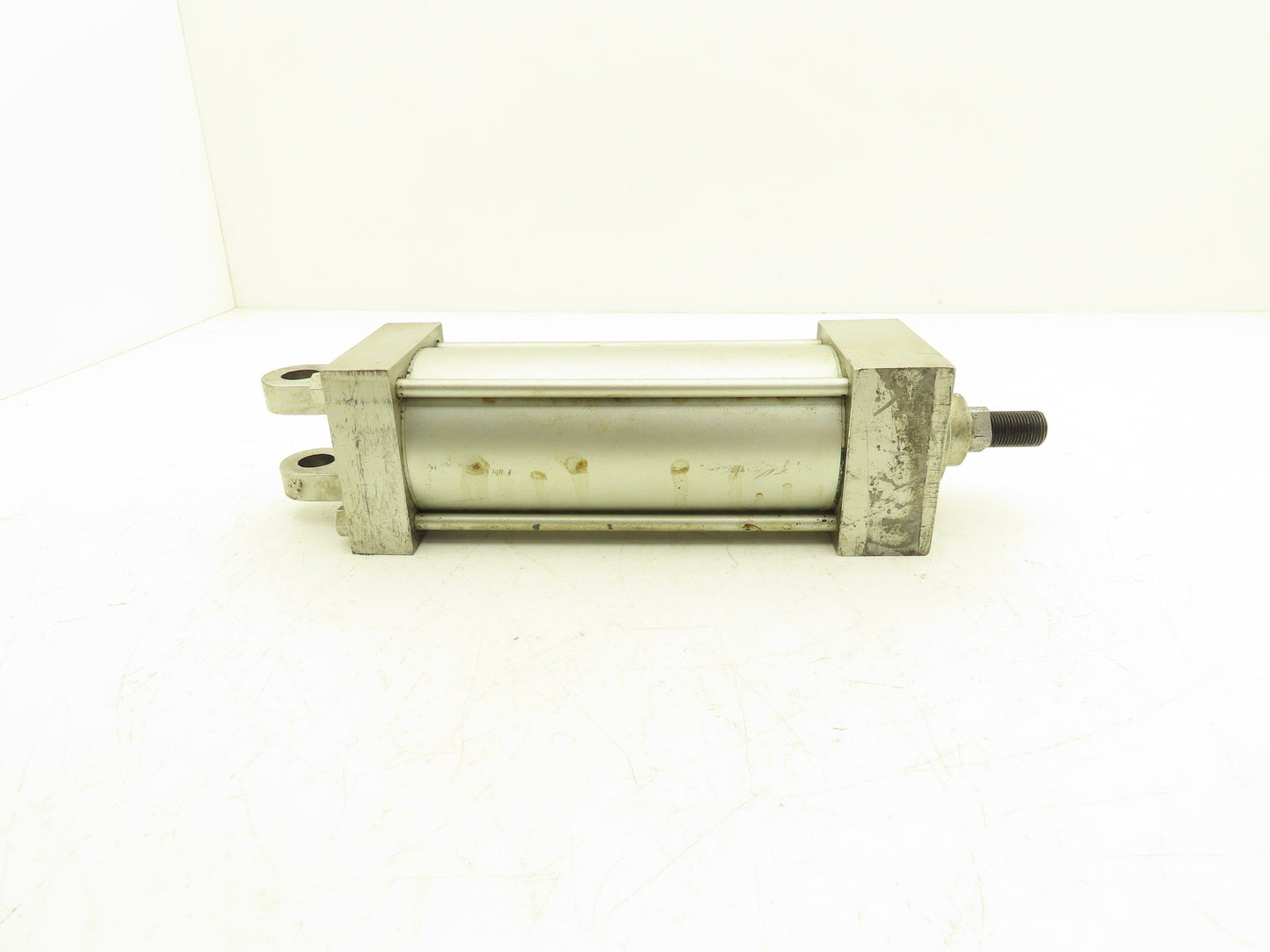 Sheffer MH Series Hydraulic Cylinder 3-1/4" Bore 7" Stroke Clevis  Mount
