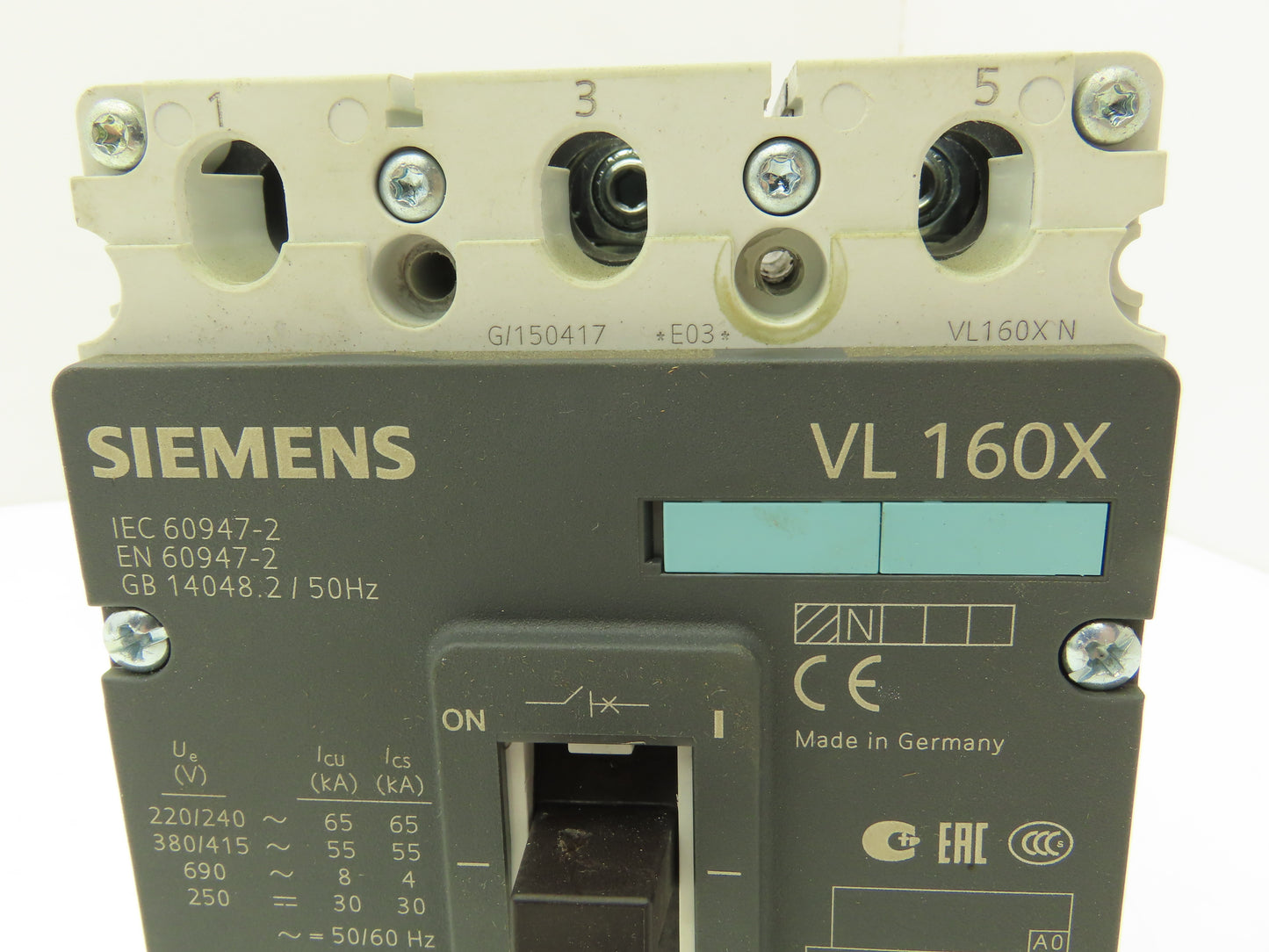 Siemens VL 160X 3VL1703-1DA33-0AA0 Circuit Breaker 3-Pole 3PH 32A 690VAC 250VDC