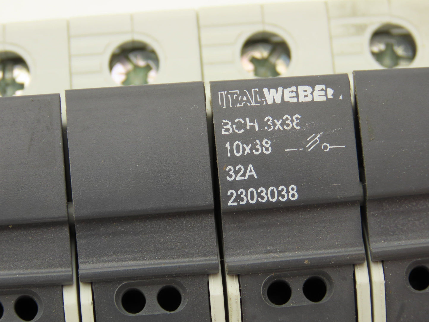 Italweber 2303038 BCH 3x38 Fuse Holder 3-Pole 32A 600V 18-8AWG 10x38 Lot of 3