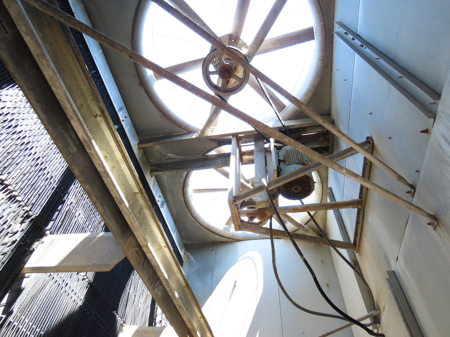 Baltimore Aircoil Cooling Tower Water Chiller 4-Pump Unit 3000 Gal Tank 30Hp