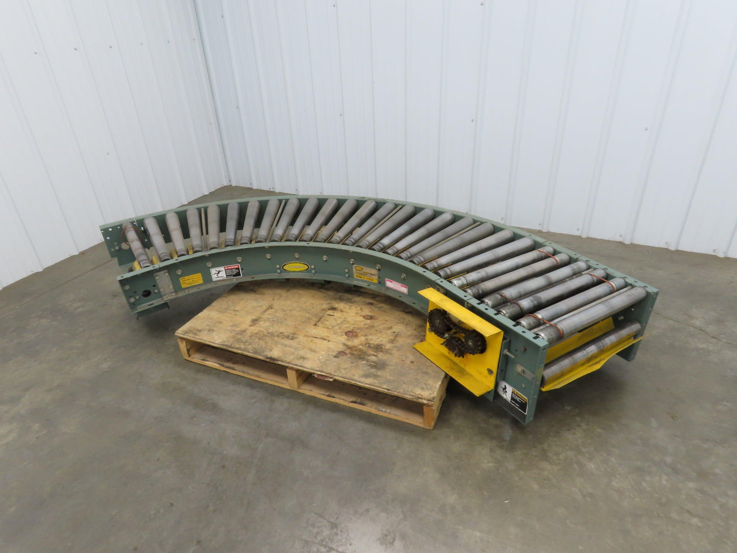 Hytrol 90° Curve Accumulation Roller Conveyor 24"W 21"BF Slave Belt Drive 96"L