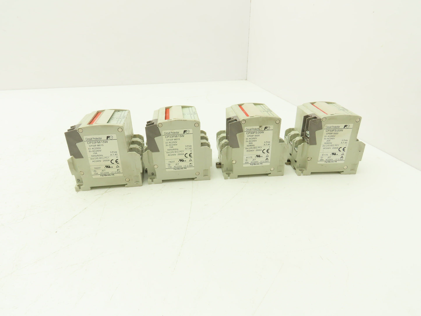 Fuji Electric CP33FM/15W CP33FS/20W AC Circuit Breakers 15/20A 3-Pole Lot of 4
