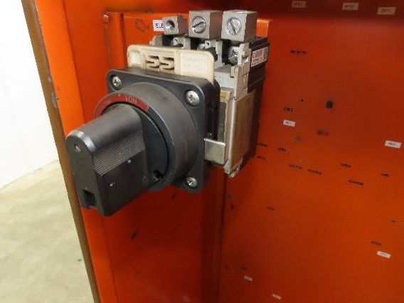 Takigen Freestanding Electrical Enclosure 1100x650x400mm 43x25x14" Disconnect