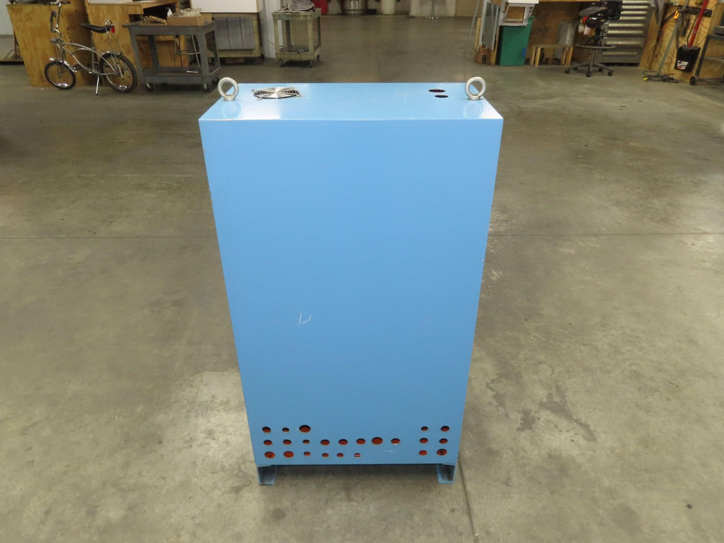 Takigen Freestanding Electrical Enclosure 1100x650x400mm 43x25x14" Disconnect