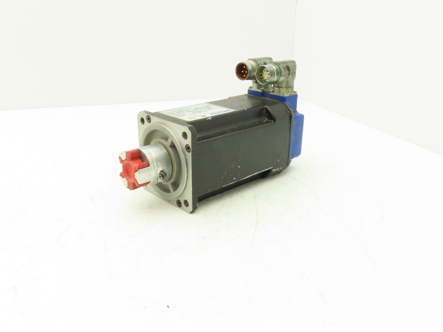 Kollmorgen MT308B1-R1C1 GoldLine XT Servo Motor 3PH 230V 3000RPM