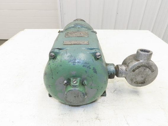 Brown & Sharpe Model 111 Hydraulic Gear Pump 4GPM 600 RPM 1/2"npt 230/460V Motor