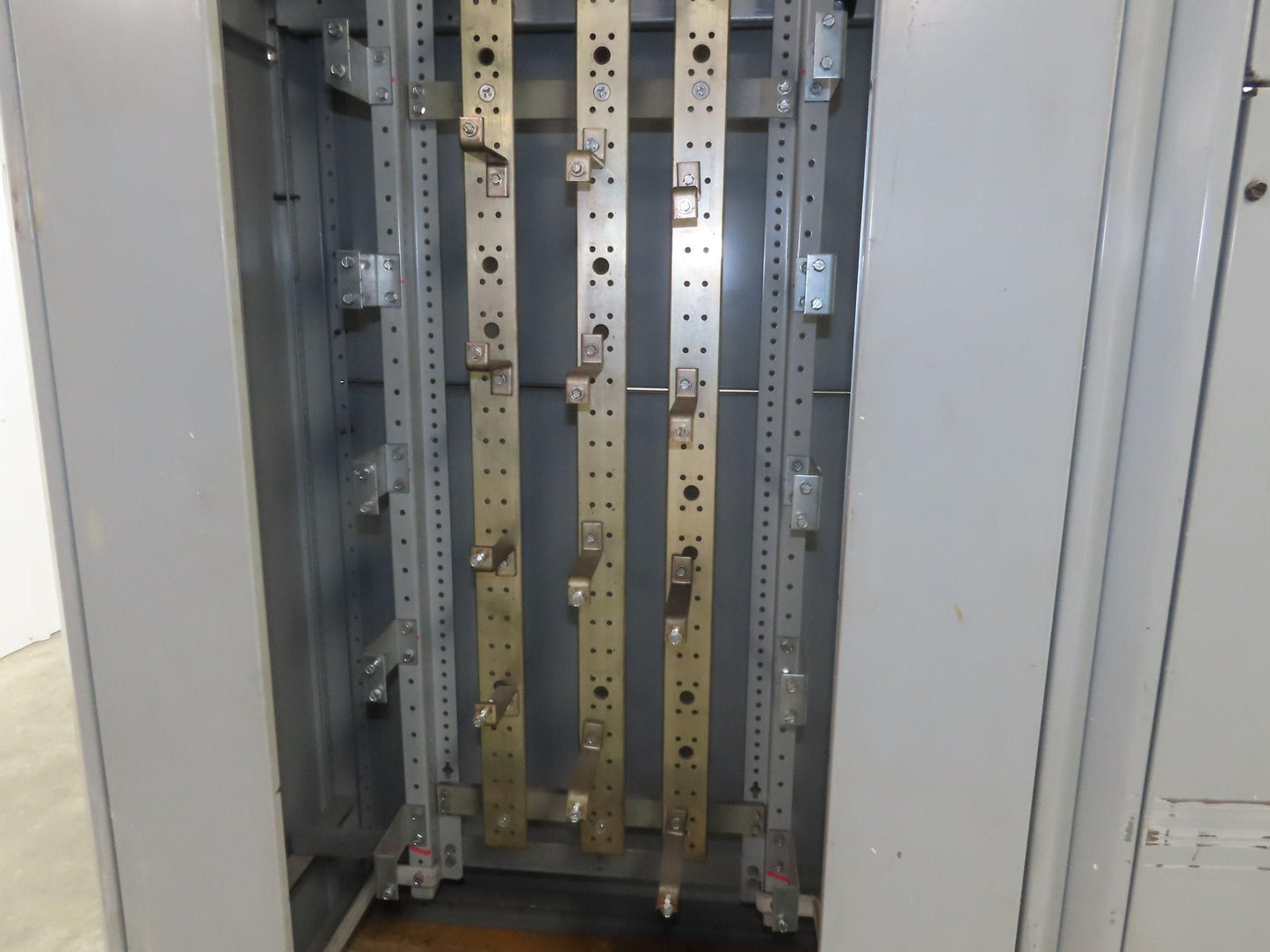 Siemens SB1 Switchboard Load Center 1200A 277/480V 3 Phase 4 Wire 2 Section