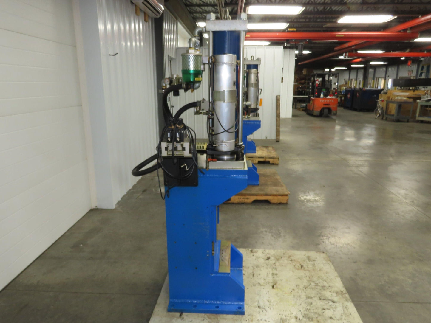 Hirotaka PCH-24-1015-V3-G Pneumatic Press 24 Ton 100mm Stroke 15mm High Thrust