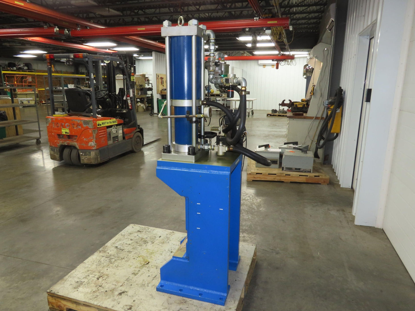 Hirotaka PCH-24-1015-V3-G Pneumatic Press 24 Ton 100mm Stroke 15mm High Thrust