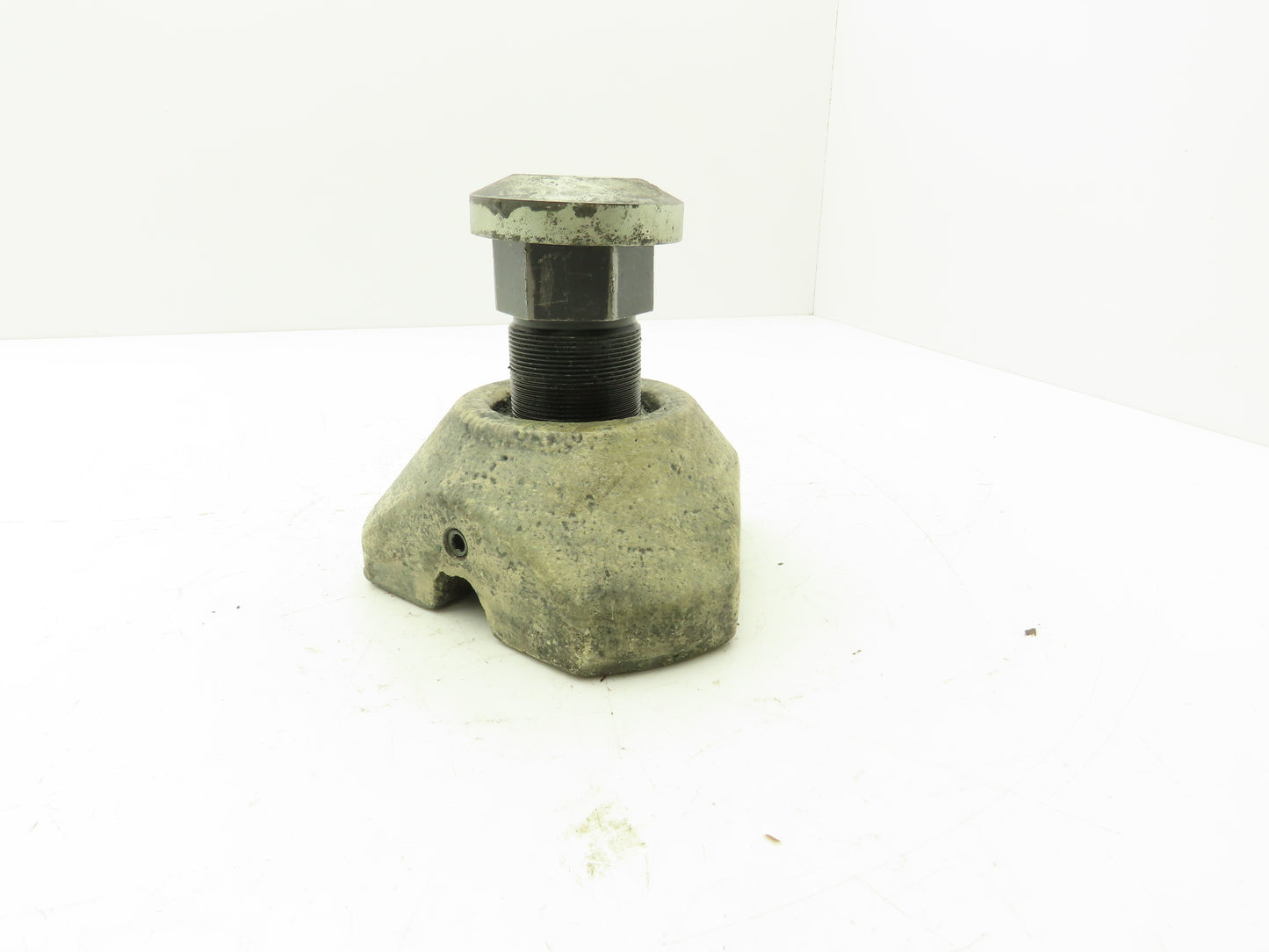 Heavy Duty Cast Iron Machine Leveling Feet Screw Leveler Pad 4.5-5.5"H