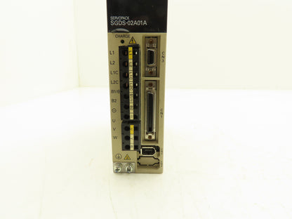 Yaskawa SGDS-02A01A AC Motor Drive 1PH 230V 2.4A In 3PH 0-230V 0-300Hz 200W Out