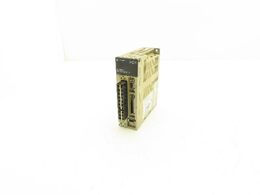 Yaskawa SGDS-02A01A AC Motor Drive 1PH 230V 2.4A In 3PH 0-230V 0-300Hz 200W Out