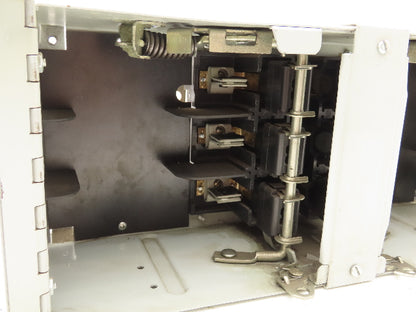 Siemens V7E3633R Vacu-Break Switch Disconnect Dual Twin 600V 100A 3Ph Fusible