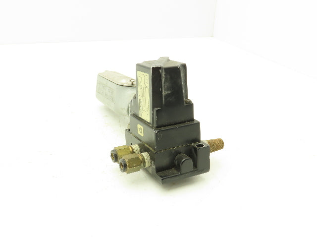 Parker GG20025B22M05 Pneumatic Solenoid Control Valve 24VDC 1/4" NPT