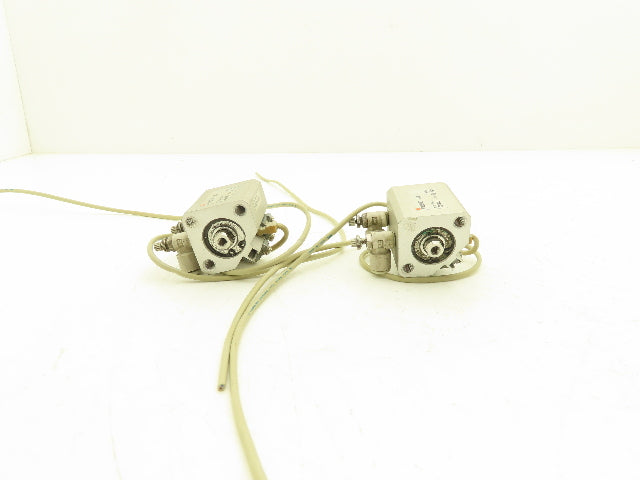 SMC CDQ2A20-10D-M9BVL Pneumatic Cylinder 20mm Bore 10mm Stroke 145 PSI Lot of 2