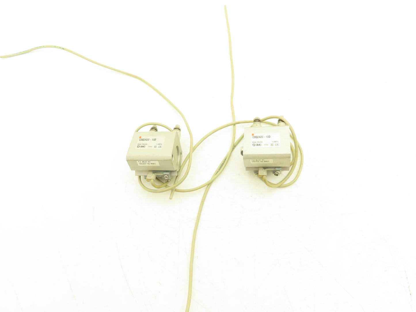 SMC CDQ2A20-10D-M9BVL Pneumatic Cylinder 20mm Bore 10mm Stroke 145 PSI Lot of 2