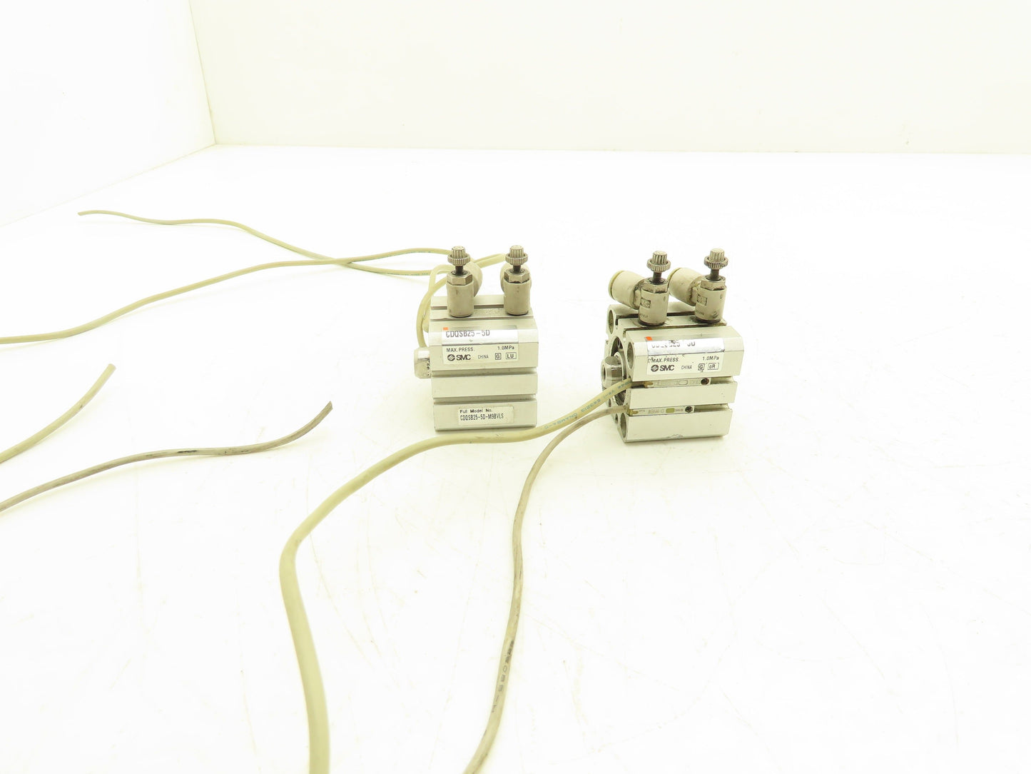 SMC CDQSB25-5D-M9BVLS Pneumatic Air Cylinder 25mm Bore 5mm Stroke 145PSI Lot of2