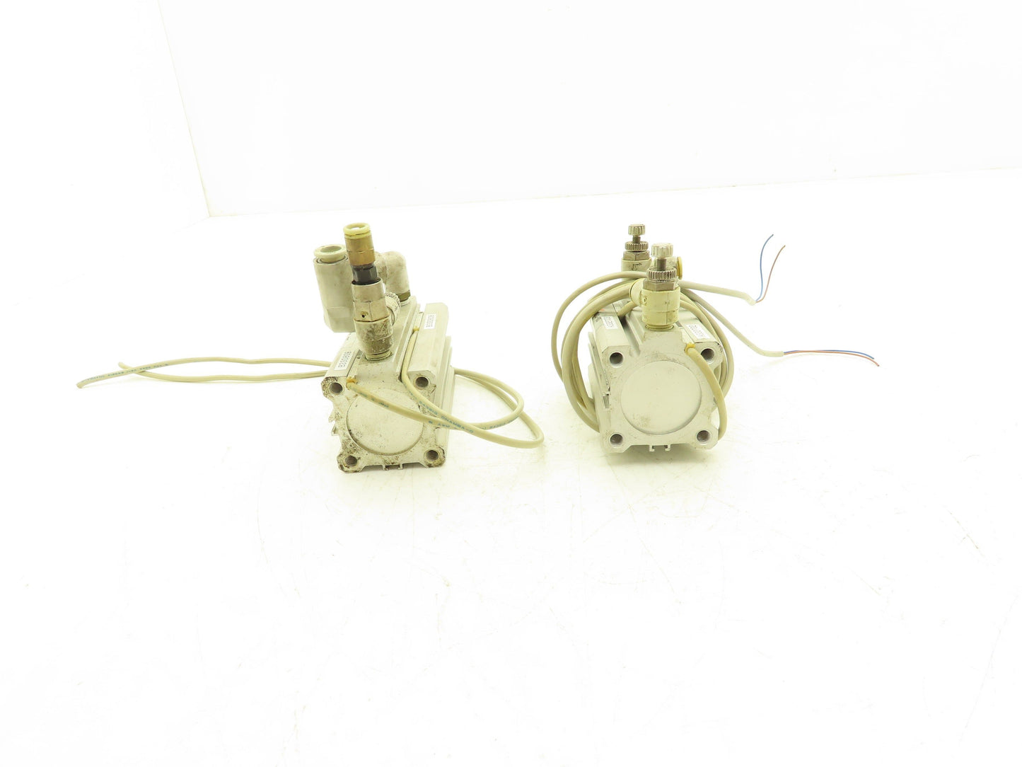 SMC CDQ2A32-50D-M9BL Pneumatic Air Cylinder 32mm Bore 50mm Stroke 145PSI Lot of2