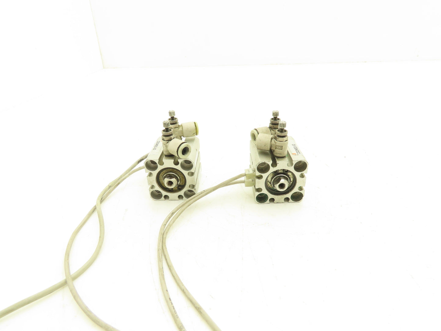 SMC CDQSWB20-5D-M9BVL Pneumatic Air Cylinder Double End 5mm Stroke Lot of 2