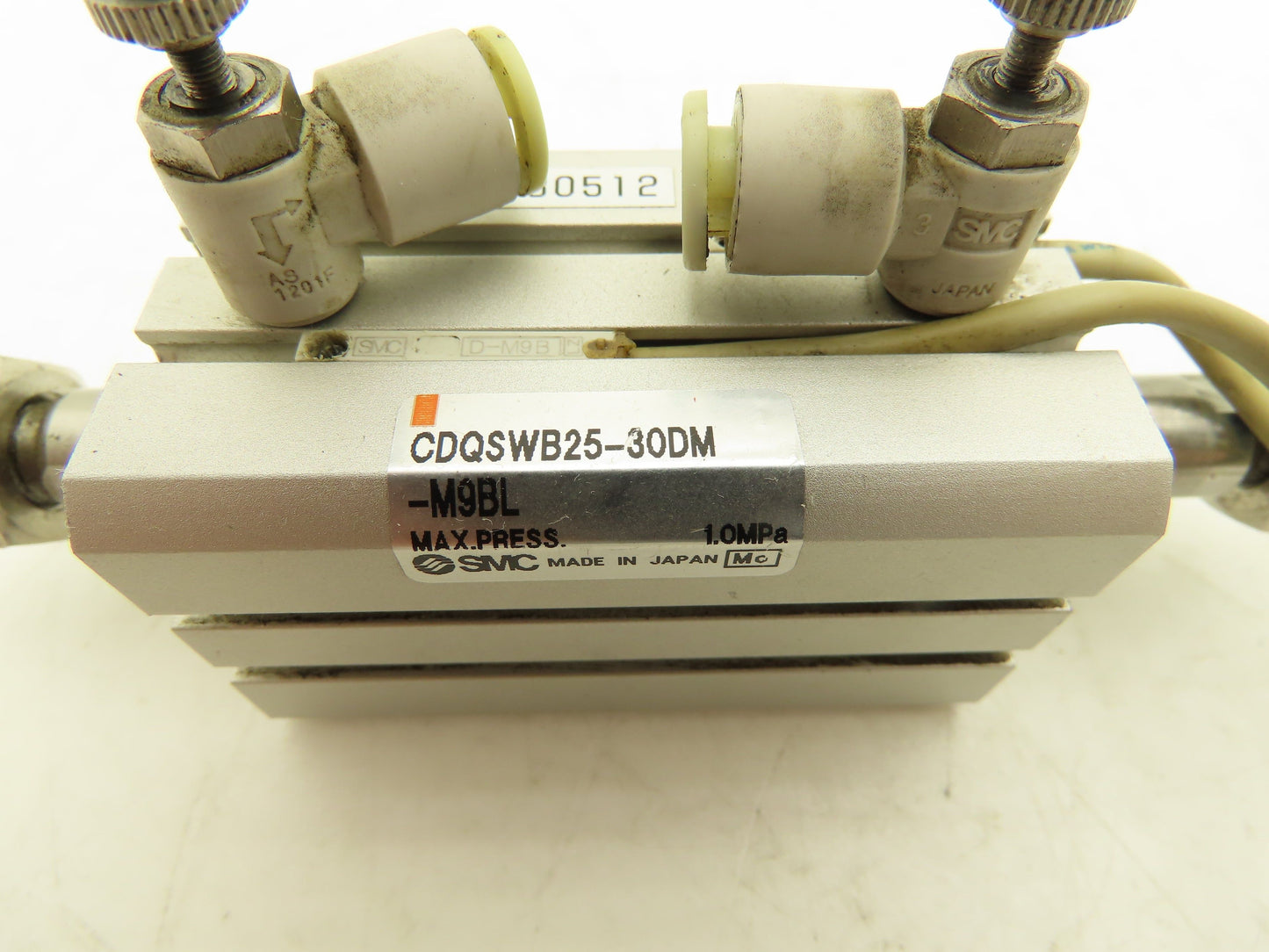 SMC CDQSWB25-30DM-M9BL Pneumatic Air Cylinder Double End 5mm Stroke Lot of 2