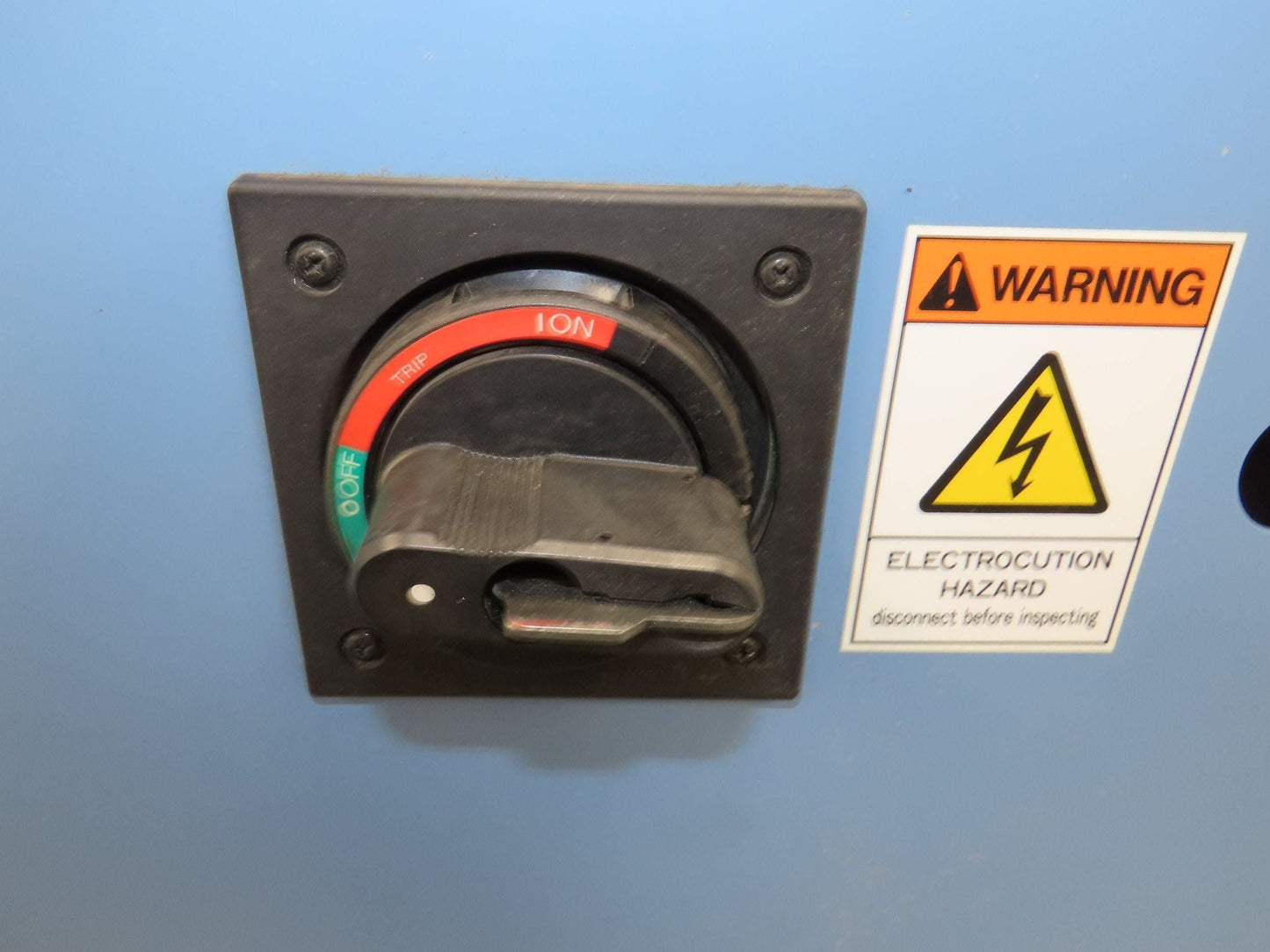 Takigen Freestanding Electrical Enclosure 1100x1000x300mm 40A Disconnect