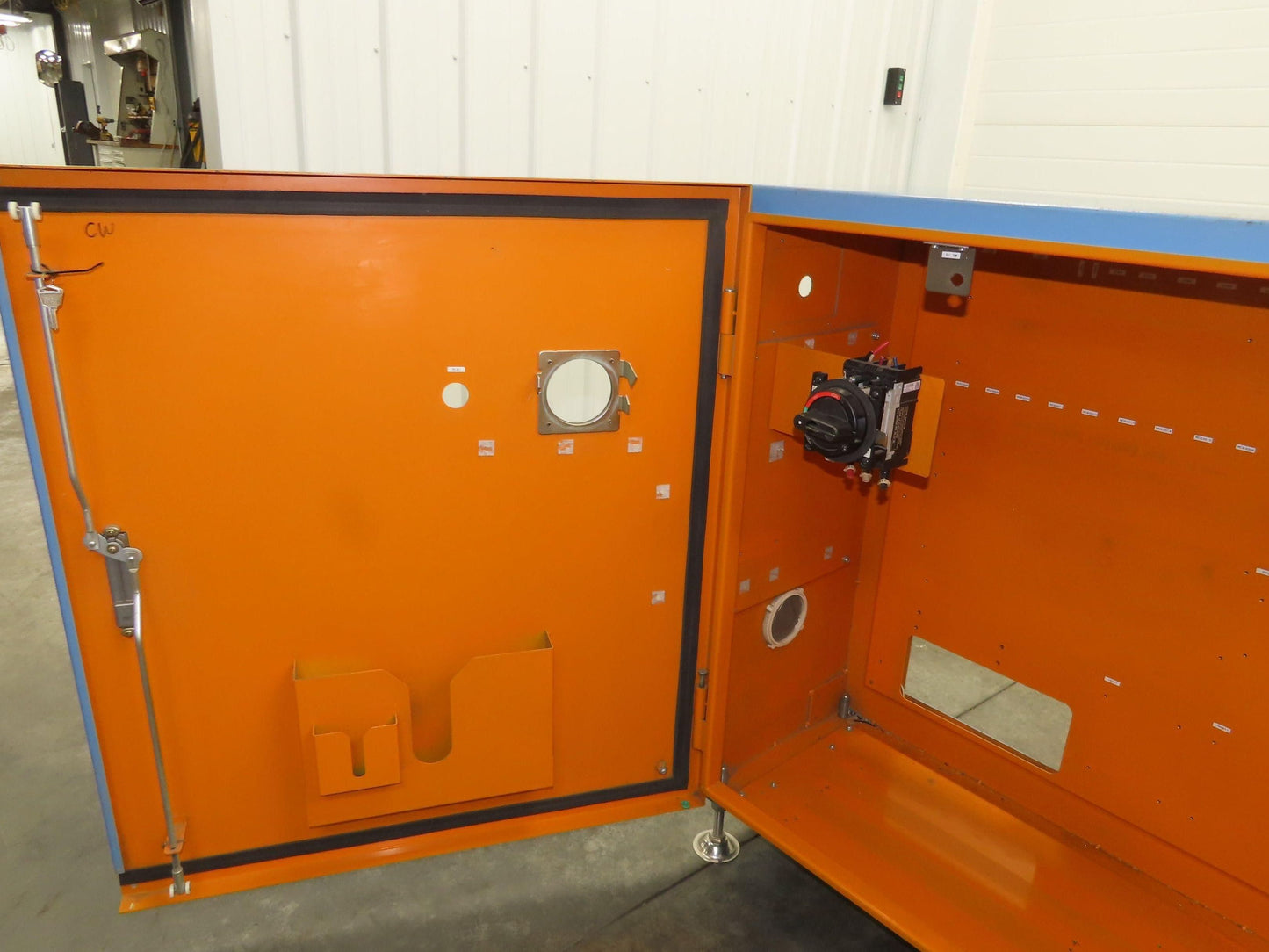 Takigen Freestanding Electrical Enclosure 900x1600x350mm 50A Disconnect