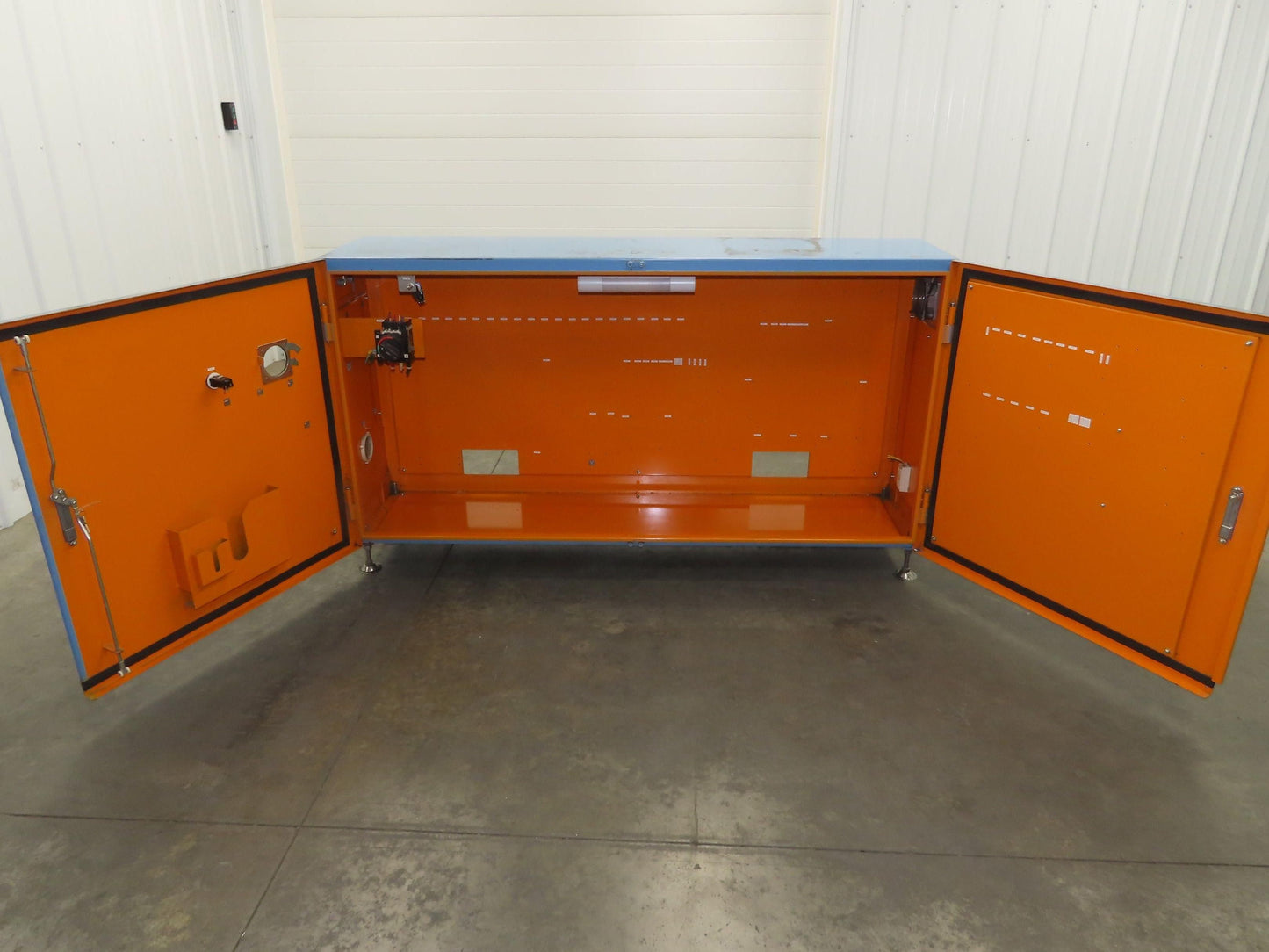 Takigen Freestanding Electrical Enclosure 900x1800x400mm 60A Disconnect