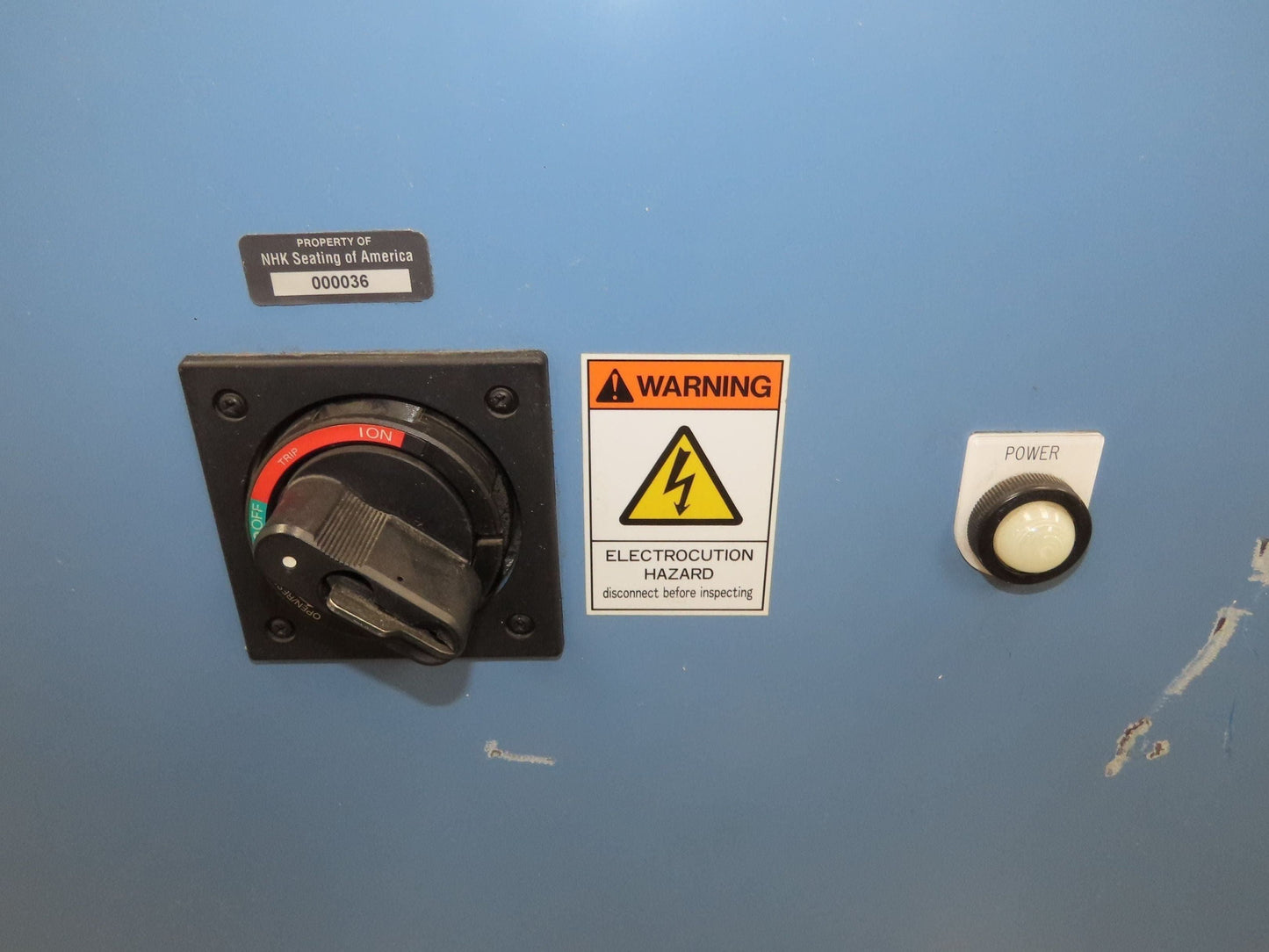 Takigen Freestanding Electrical Enclosure 900x1400x400mm 30A Disconnect