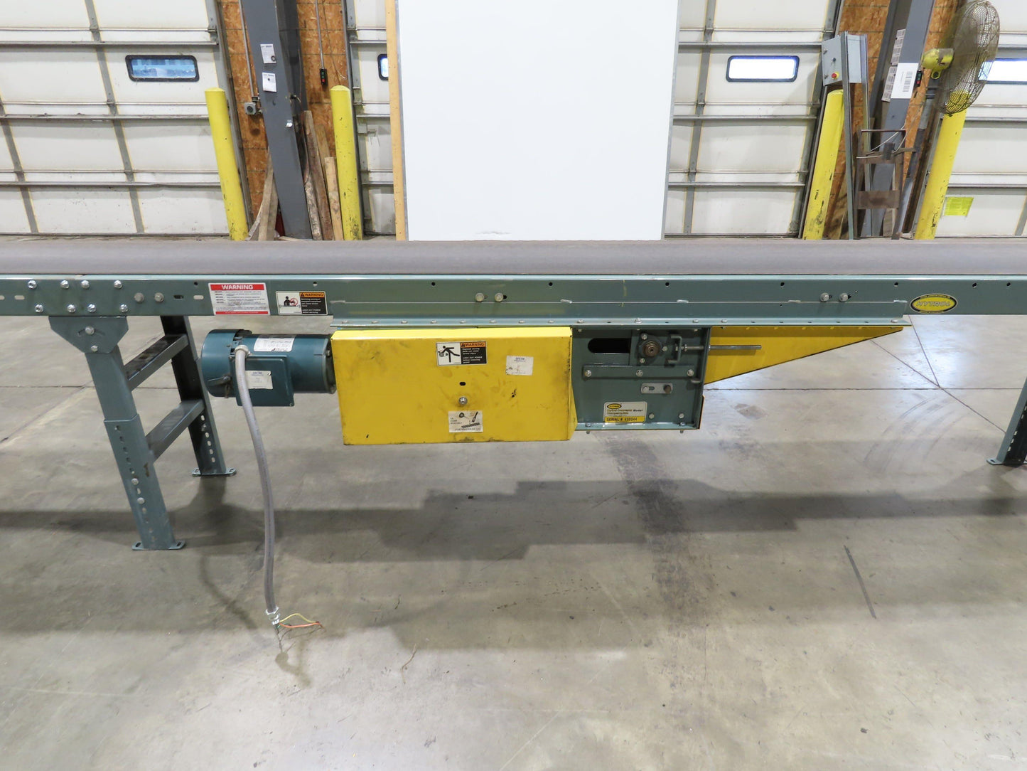 Hytrol 18"x 91' Slider Bed Conveyor 16" Belt 2Hp 230/460V Center Drive 52 FPM