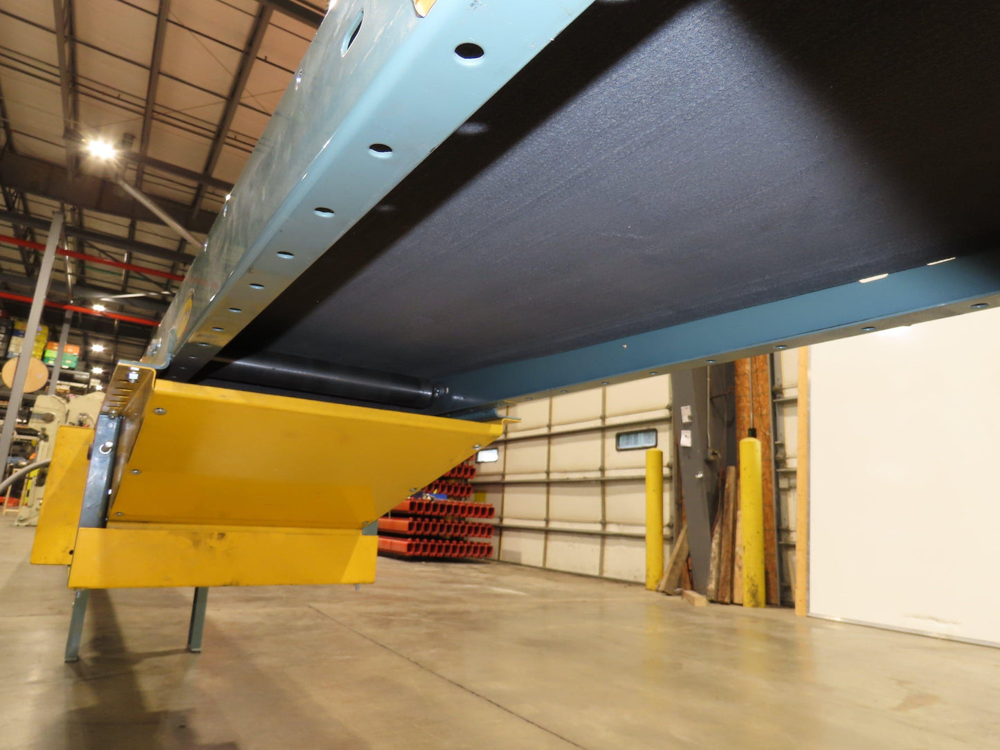 Hytrol 18"x 91' Slider Bed Conveyor 16" Belt 2Hp 230/460V Center Drive 52 FPM