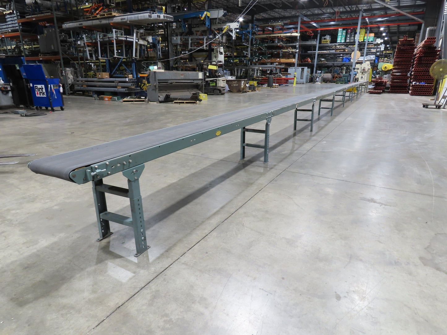 Hytrol 18"x 91' Slider Bed Conveyor 16" Belt 2Hp 230/460V Center Drive 52 FPM
