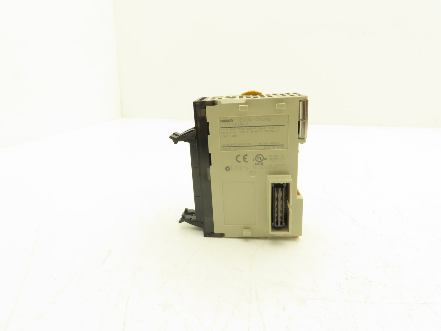 Omron CJ1W-OD263 Output Unit Module 24VDC
