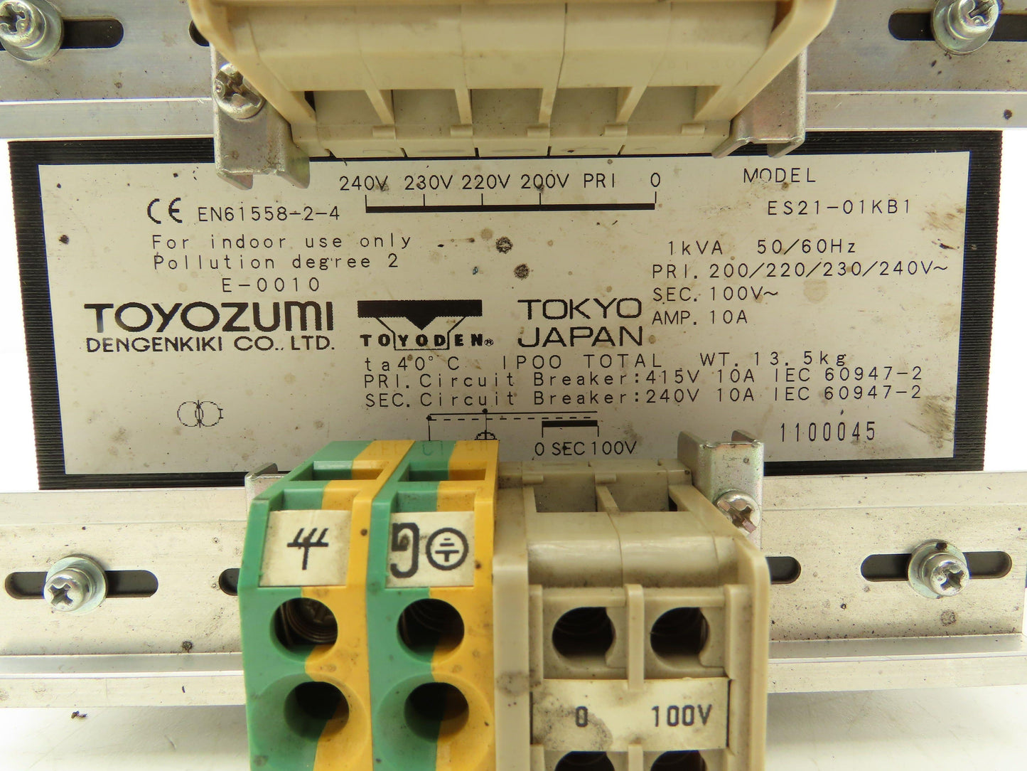 Toyozumi ES21-01KB1 Step Down Transformer 1Kva 200/230/240V to 100V 10A 50/60Hz