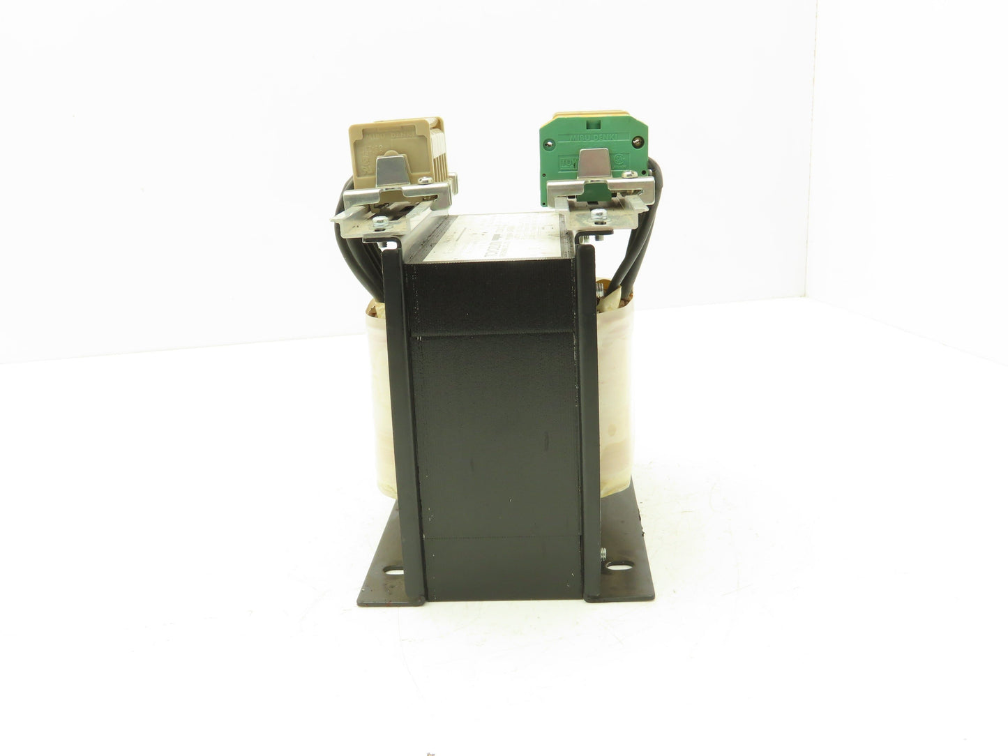 Toyozumi ES21-01KB1 Step Down Transformer 1Kva 200/230/240V to 100V 10A 50/60Hz