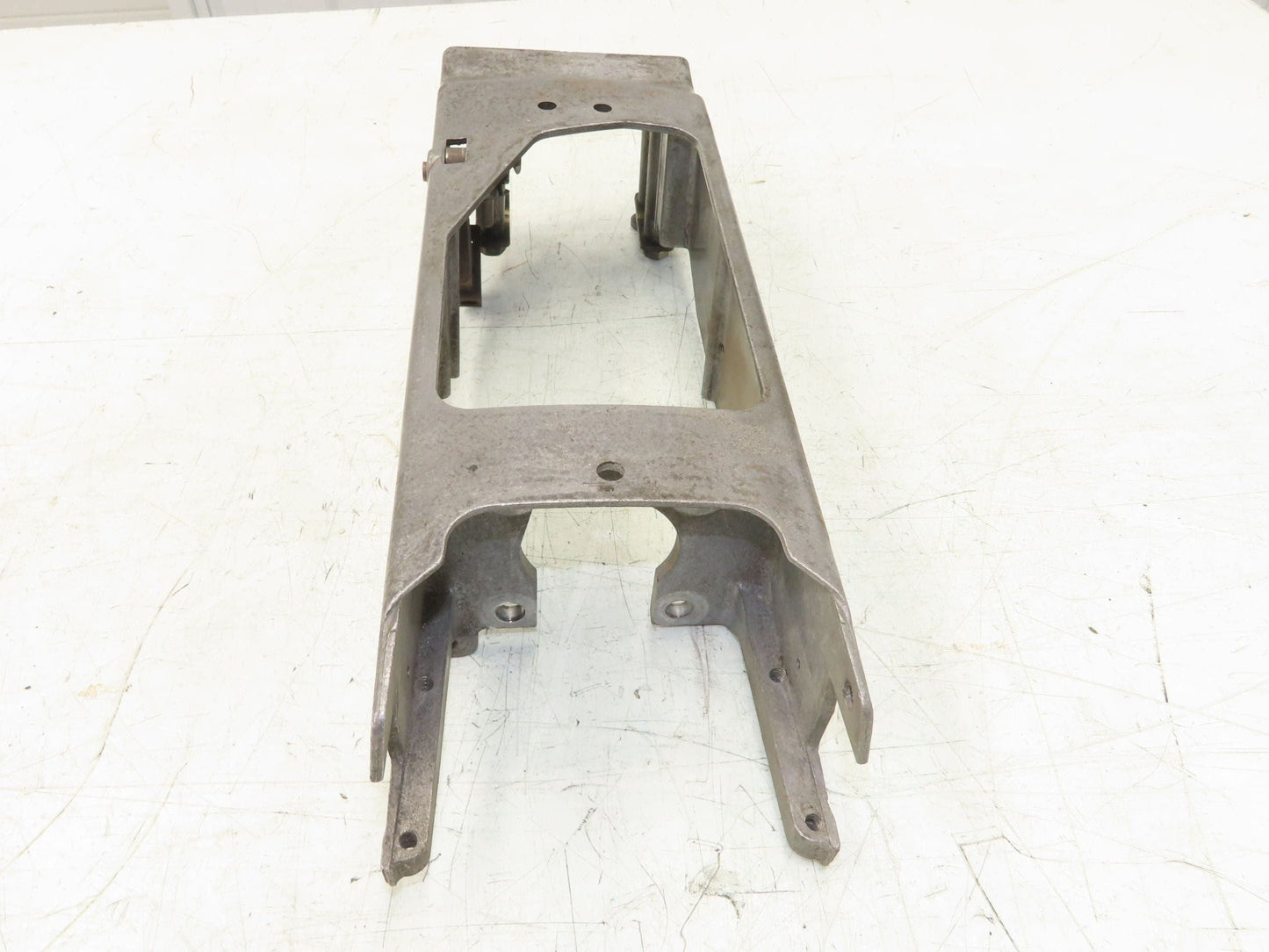 Hyster E60XM-33 Forklift Steering Column Bracket Adjustable