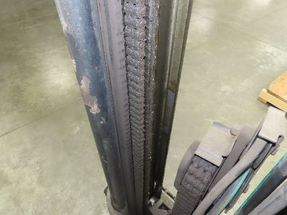 Hyster E30Z Forklift 3 Stage Mast 187" @ 2800LB From Hyster E30Z