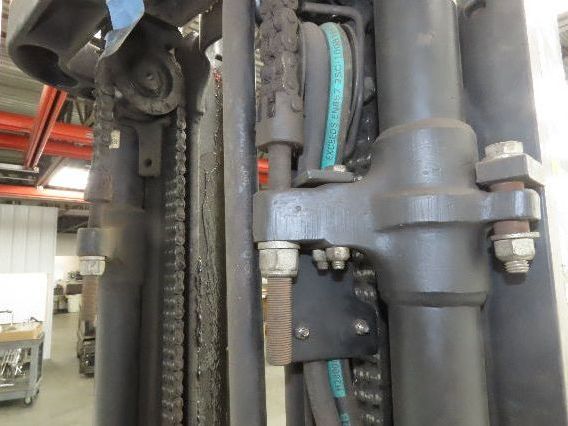 Hyster E30Z Forklift 3 Stage Mast 187" @ 2800LB From Hyster E30Z