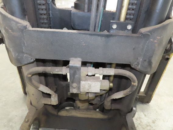 Hyster E30Z Forklift 3 Stage Mast 187" @ 2800LB From Hyster E30Z