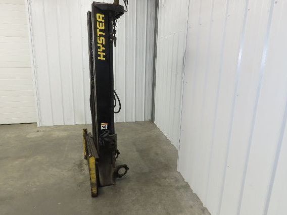 Hyster E30Z Forklift 3 Stage Mast 187" @ 2800LB From Hyster E30Z