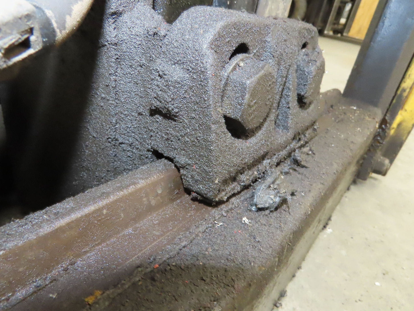 Hyster E30Z Forklift 3 Stage Mast 187" @ 2800LB From Hyster E30Z