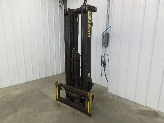 Hyster E30Z Forklift 3 Stage Mast 187" @ 2800LB From Hyster E30Z