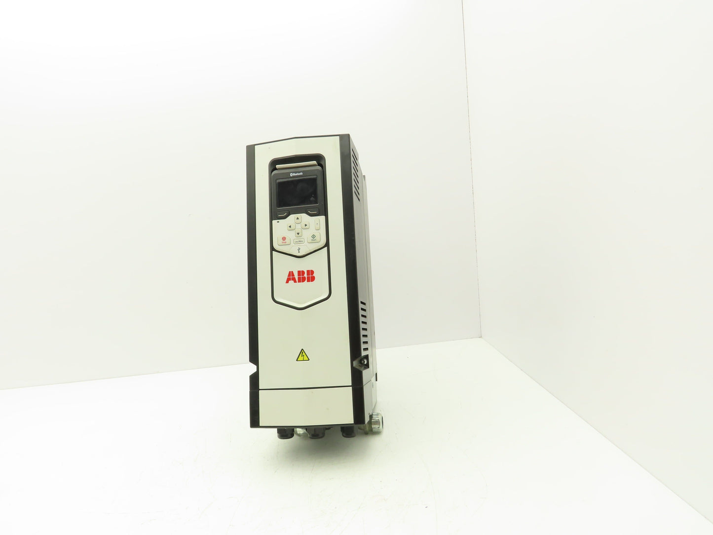 ABB ACS880-01-11A0-5 Variable Speed Inverter Drive VFD 7.5Hp 380/480VAC 3PH