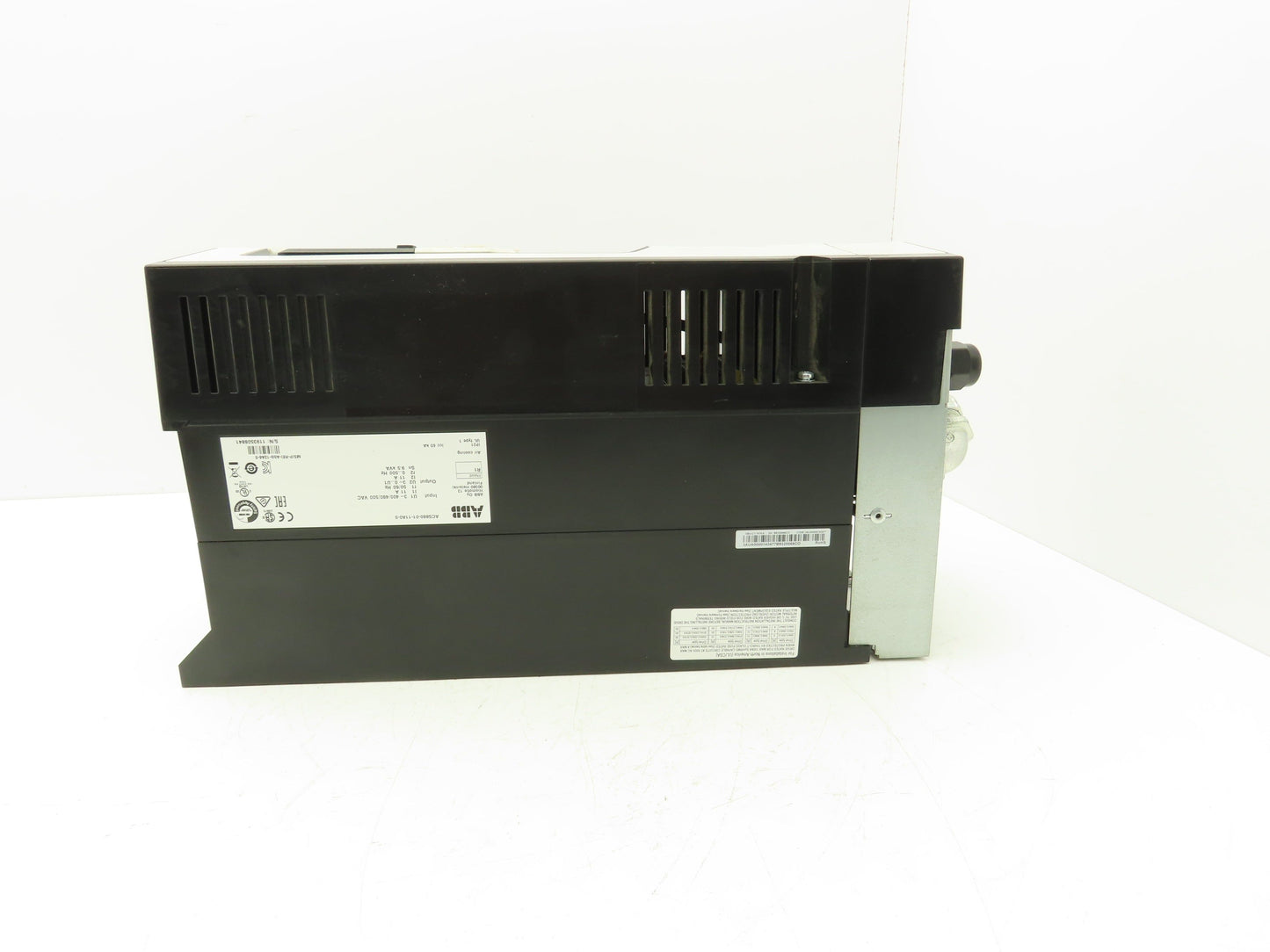 ABB ACS880-01-11A0-5 Variable Speed Inverter Drive VFD 7.5Hp 380/480VAC 3PH