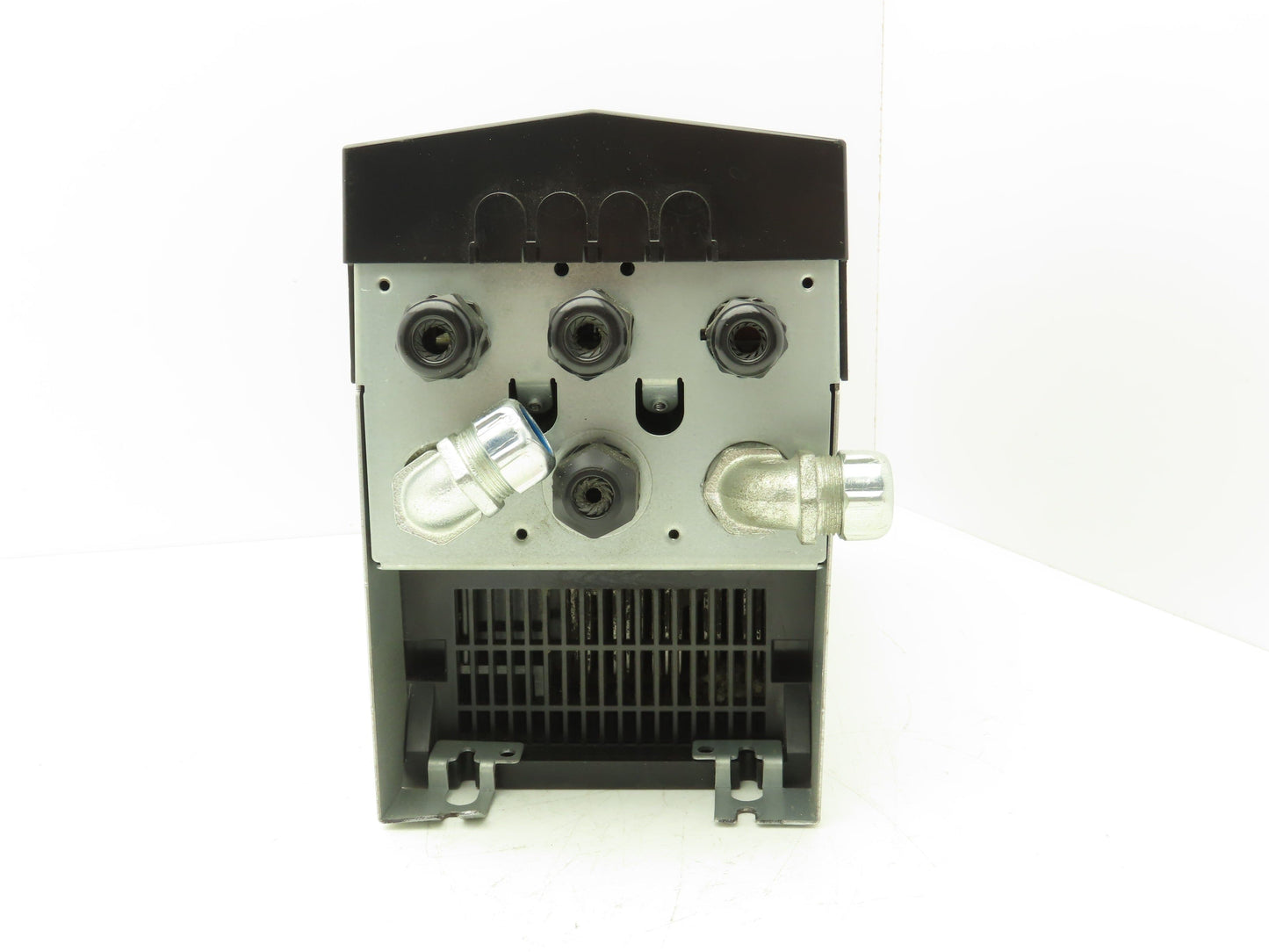 ABB ACS880-01-11A0-5 Variable Speed Inverter Drive VFD 7.5Hp 380/480VAC 3PH