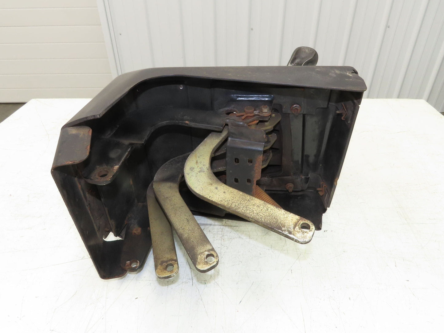 Hyster E60XM-33 Forklift Sideshift 3 Lever Controls And Model Label