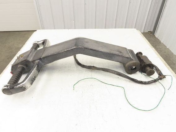 Crown PE 3000 Series PE3540-60 Pallet Jack Operator Handle Return Springs