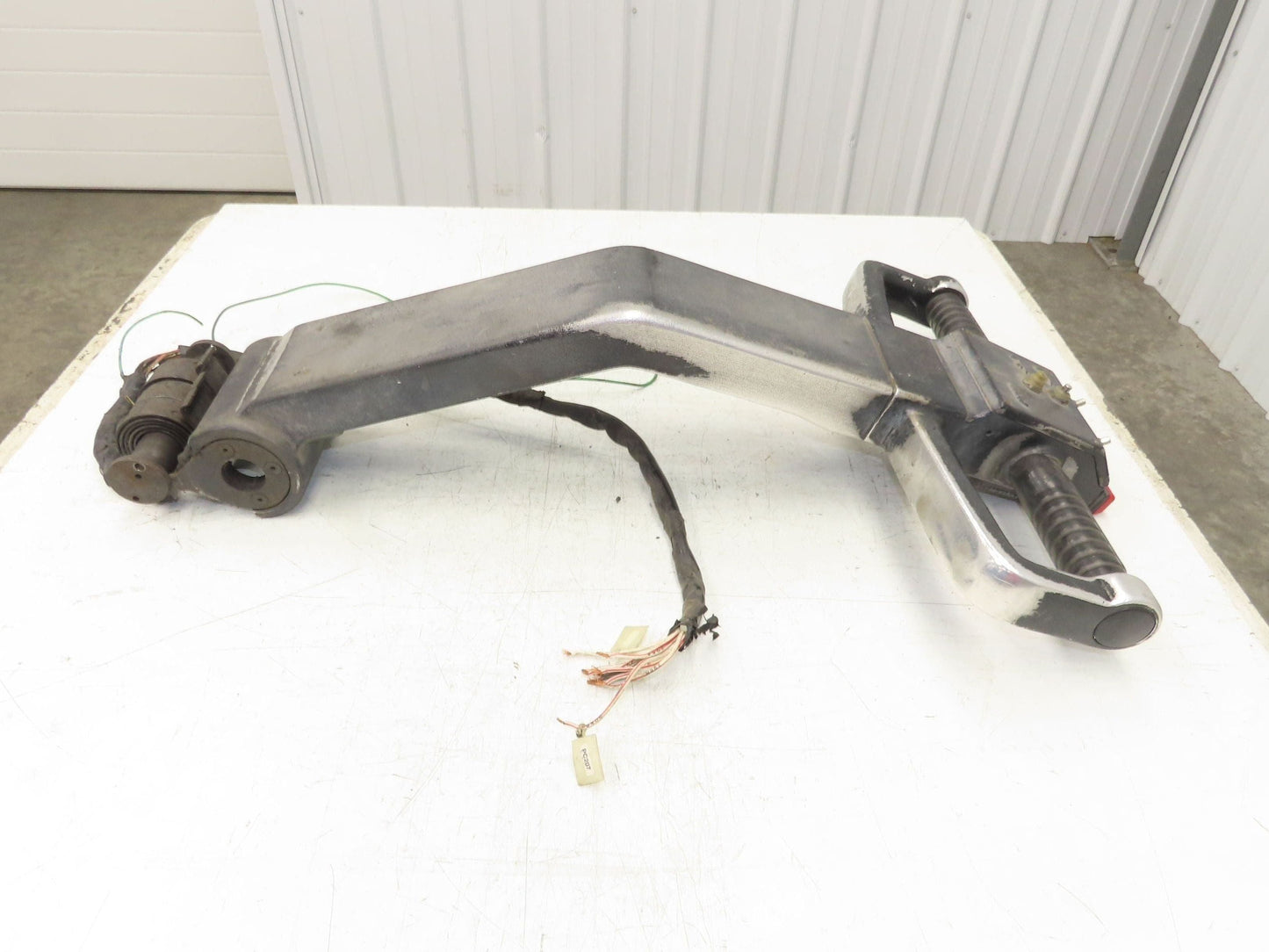 Crown PE 3000 Series PE3540-60 Pallet Jack Operator Handle Return Springs