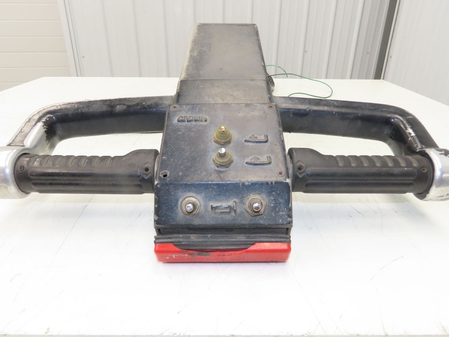 Crown PE 3000 Series PE3540-60 Pallet Jack Operator Handle Return Springs