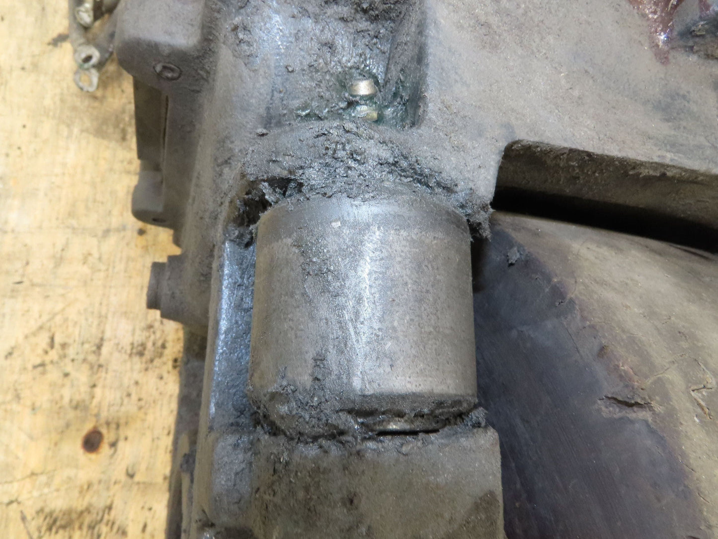 Crown PE 3000 Series PE3540-60 Pallet Jack Rear Drive Assembly Wheel Motor